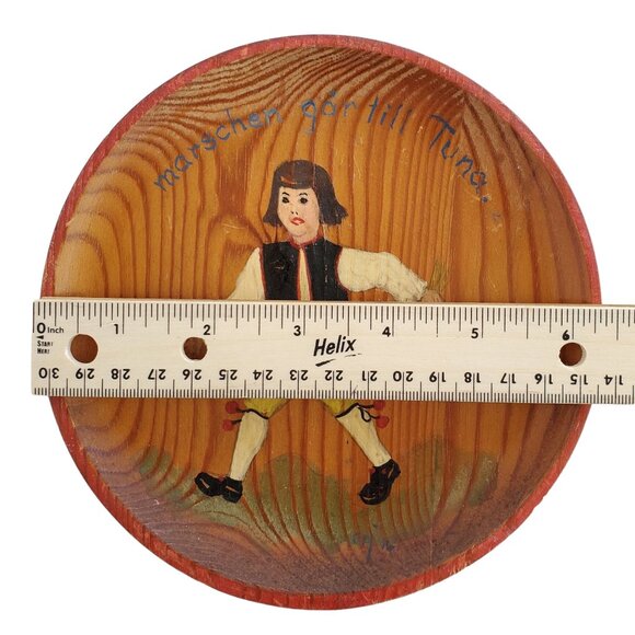 Antique Swedish Wood Wall Plate Hand Painted Marschen gar till tuna 6 3/8" - Picture 7 of 7